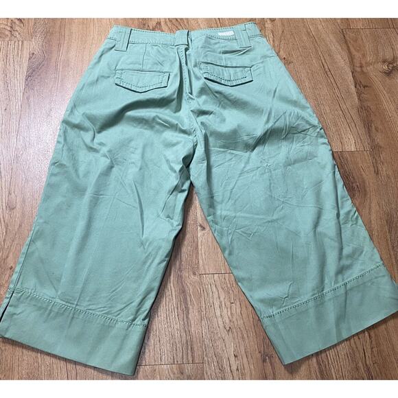 WOOLRICH Women’s Green Denim Capris Pockets Zipper Button Size 8 - Picture 2 of 5